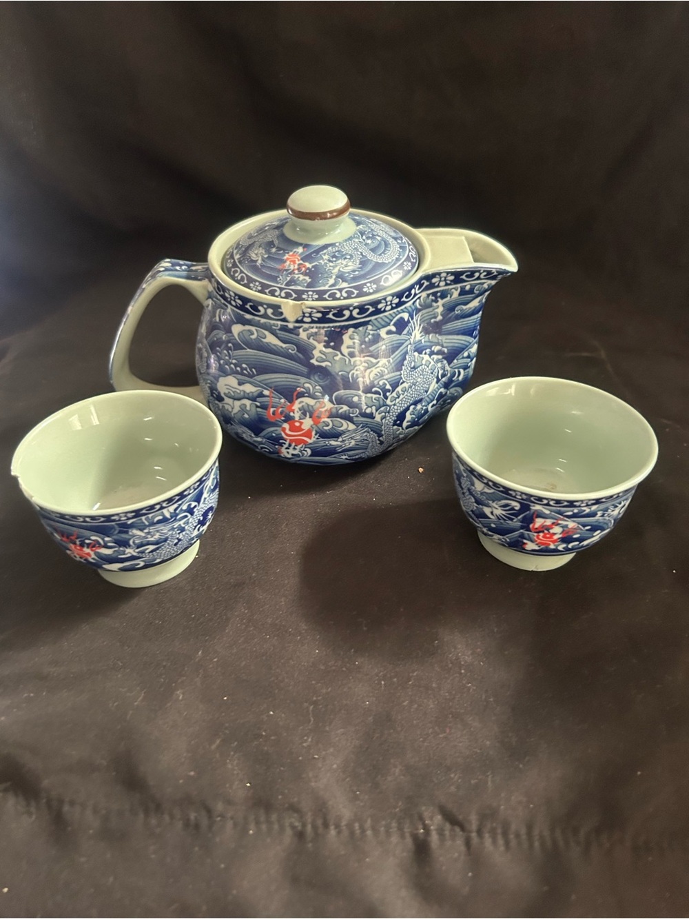 Blue Porcelain Dragon Motif Teapot with Matching Cups